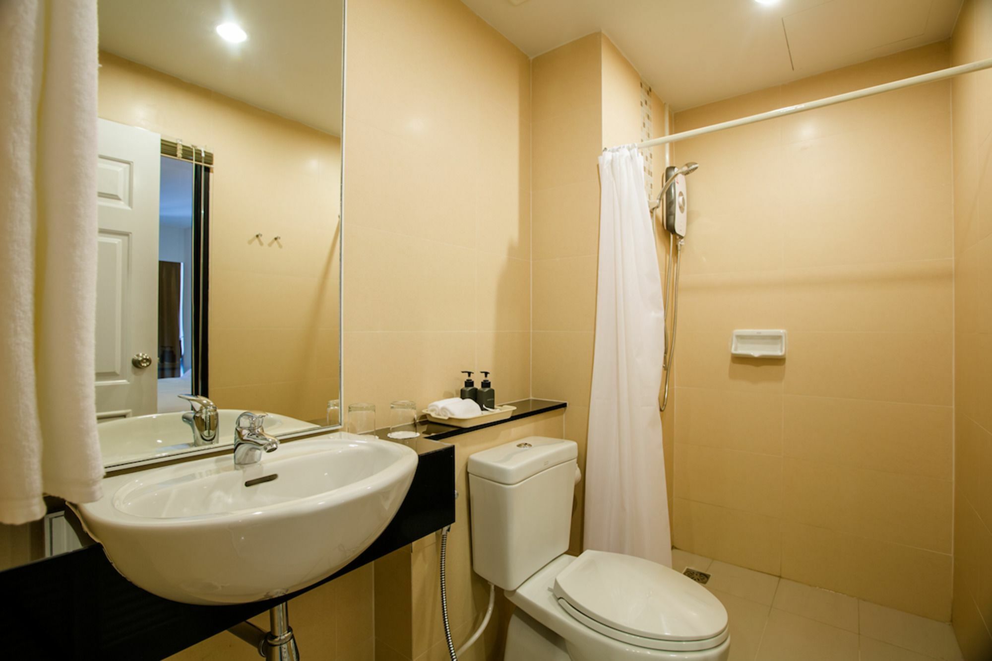 Naka Residence Phuket Екстериор снимка